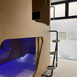  Capsule hotel Urban Cube